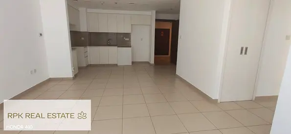 SPACIOUS LAYOUT | WELL MAINTAINED | VACANT