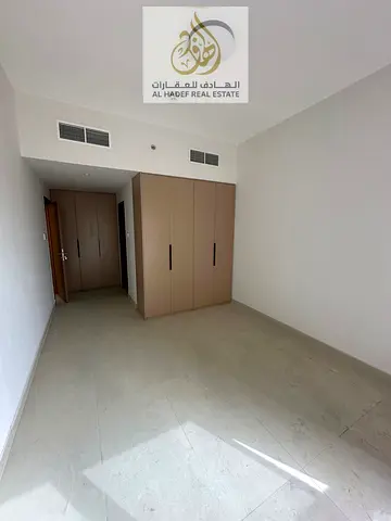متاح شقه غرفه وصاله ايجار سنوى  برج جاردن رزيدنس منطقه العامره  مدينه الامارات 📍على شارع الشيخ محمد بن زايد مباشر بجوار مجمع ازهى 2 حمام مطبخ امريكى