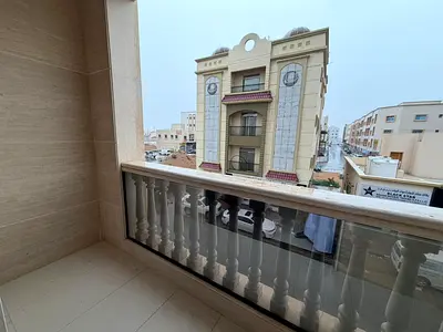 استديو أول ساكن بمطبخ منفصل وبلكونة وتكييف مركزي في العاليه – 22,000 درهم