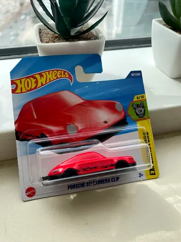 Hot Wheels Porsche 911 Carrera Clip