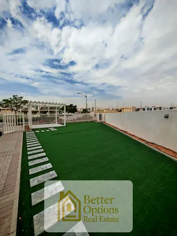 Huge Plot-Single Row-Prime corner Unit- Furnished - Ready to Move-in