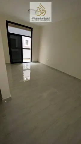 ✨ شقة أول ساكن للإيجار في منطقة العالية – عجمان ✨🏡  فرصة مميزة للسكن في بناية جديدة بالكامل 👌، شقة غرفة وصالة بتصميم عصري ومساحات واسعة جداً، تقع عل