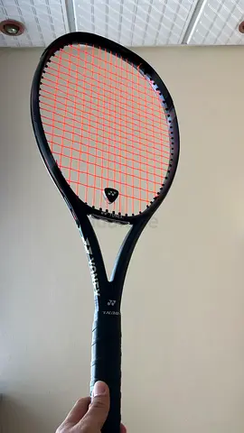 Yonex Ezone 100, 300g tennis racket - used, good condition