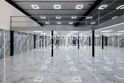 Road-Facing | Vacant Now | Ideal for E-commerce