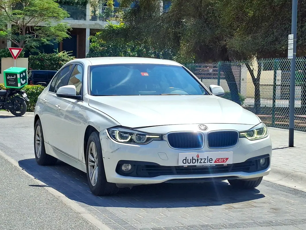 BMW 3-Series 2018 — photo 1 of 14
