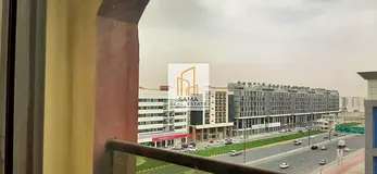 1bhk 2 washroom with Balcony r35k available for family