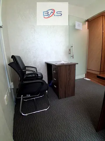 sperate office for rent