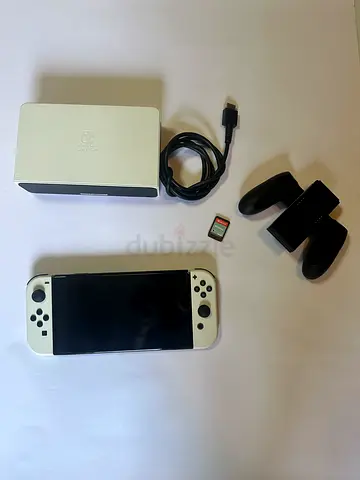 [FOR SALE] Nintendo Switch Oled with Miitopia NEGOTIABLE PRICE