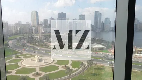 للبيع مكتب في برج الفايه بزنس بارك مقابل حديقة المجاز