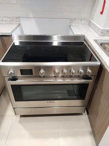 Free delivery Bosch # 6 electric ceramic cooker with dual fan 90x60 cm