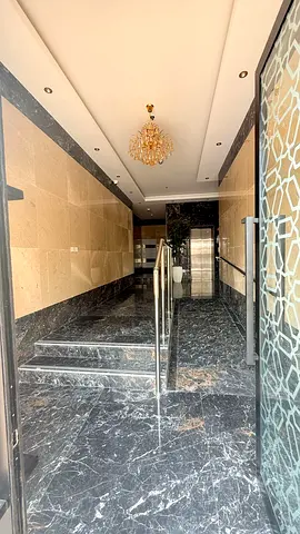 مبنى سكني 6 طوابق _ الجرف الصناعية 3 _ مؤجر بالكامل _ عائد فوري