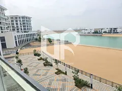 Sea view studio - ready to move in - freehold