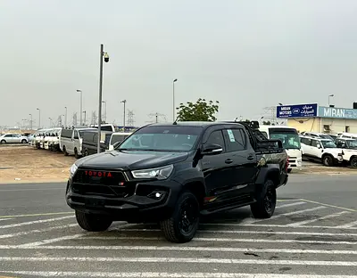 2021 Toyota HILUX photo 3