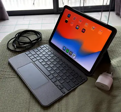 iPad air 4 generation, 64gb, green, 11 inch