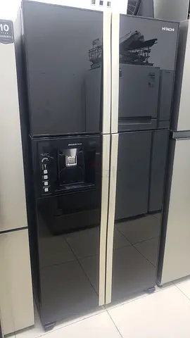 Hitachi 4 door refrigerator with water dispenser