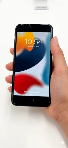 iPhone 7 Plus 256GB — works, cracked screen