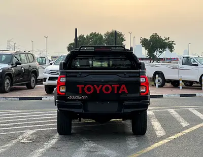 2021 Toyota HILUX photo 6