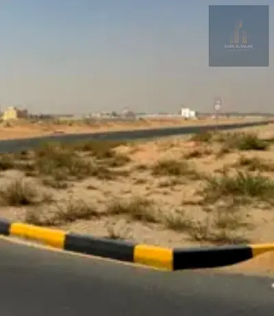 للبيع ارض صناعيه في الصجعه / الشارقه