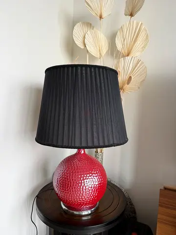 Table lamp