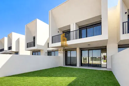 Vastu | Landscaped | Brand New | Near Amenities