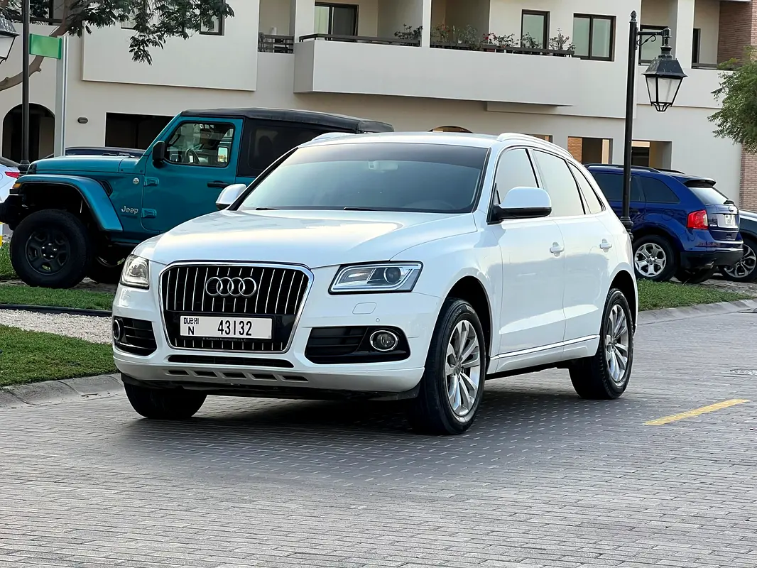 Audi Q5 2015 — photo 1 of 19