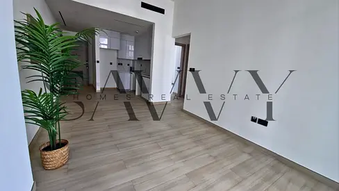 Spacious Corner Unit | Bright Layout | Modern Finishes