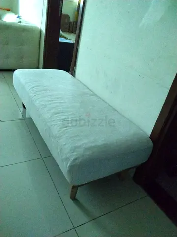 White upholstered bench / entryway stool with wooden legs