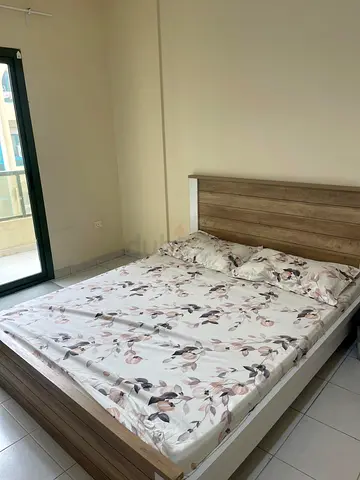 Modern Queen Size Bed Frame – Oak  White Two-Tone Design