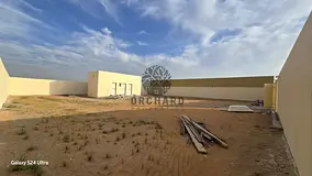 Brand new wonderful/ 10000 sqft with 25 killowat open yard