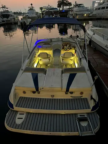 21 ft American boat Glastron 2012