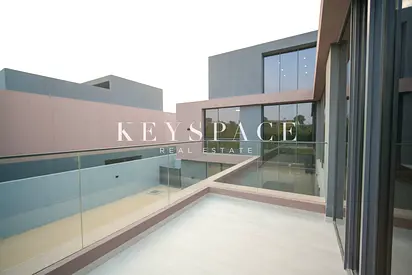 Elegant Sustainable Villa with Advanced Smart Features & Nature Views | Resale | Hot Deal