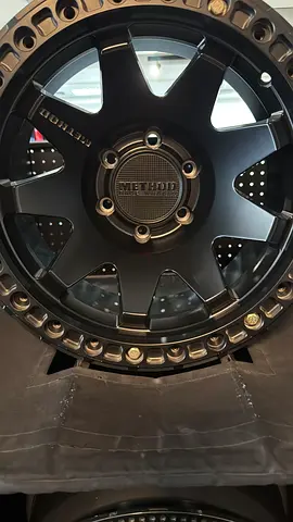 Method 108 four pcs Beadlock offset -44 Jeep wrangler