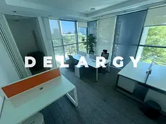 Fitted Office | Vacant | DMCC license