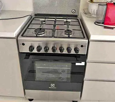 Electrolux 4 Burner Gas cooker 60 by 60cm