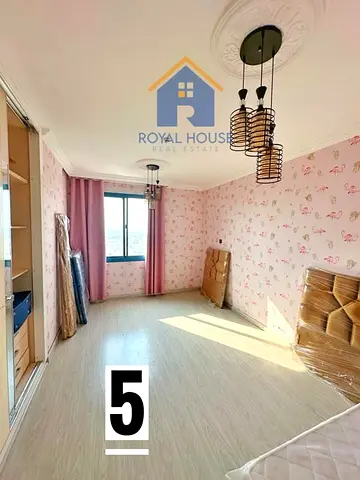 للبيع ثلاث غرف نوم مع اطلاله علي بحيره خالد بالمجاز3