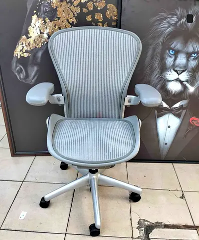 Herman Miller Aeron Office Chair Gray Color