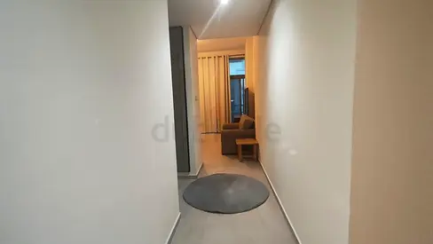 Master bedroom Room for rent near metro