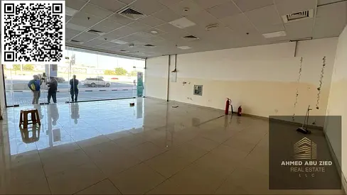 محل تجاري للإيجار في الروضة 1 عجمان – 760 قدم – على شارع الشيخ مكتوم بن راشد – موقع حيوي على الطريق الرئيسي – سعر قابل للتفاوض