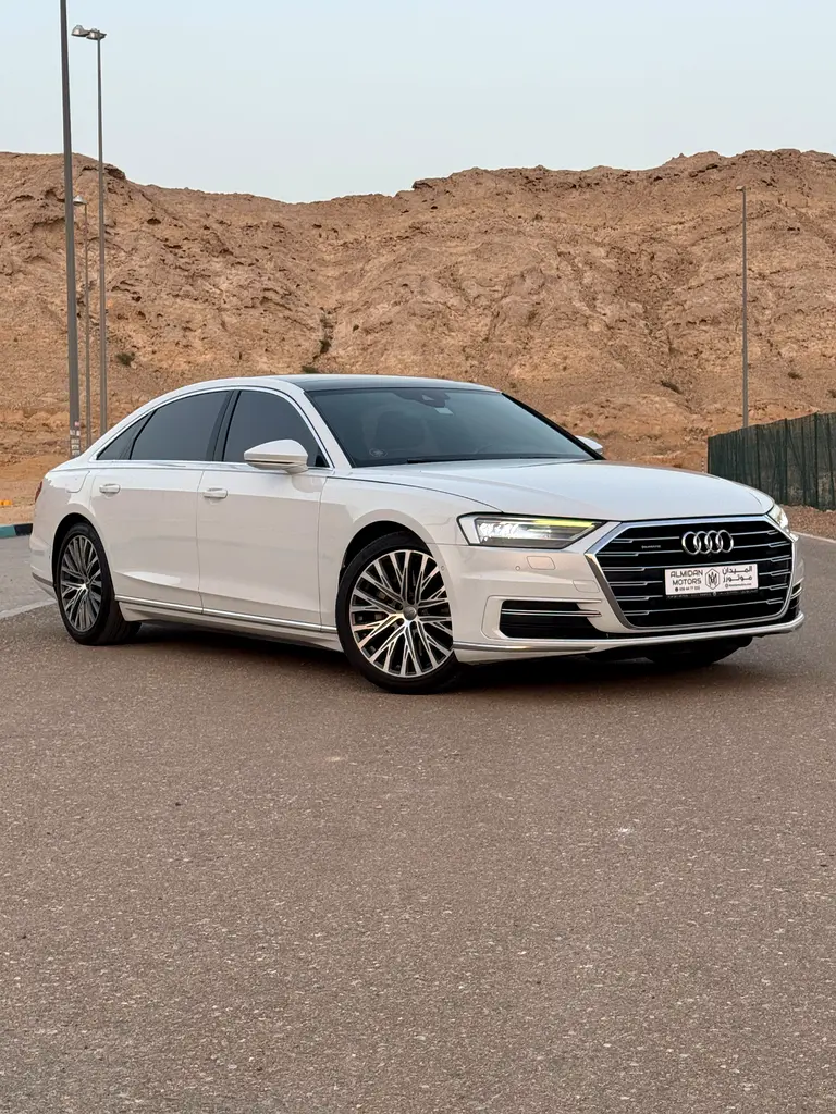 Audi A8 2019 — photo 1 of 20