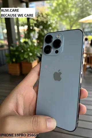 IPHONE 13 PRO 256-GB Spotless Condition