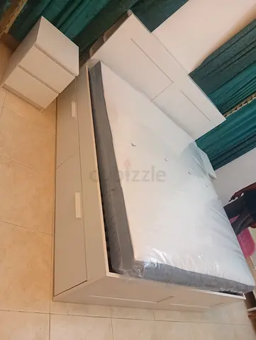 IKEA brimness king size bed with headboard+ 4 big storage drawers underneath with IKEA mattress