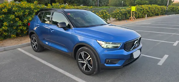 2019 Volvo XC40 T4 R Design - GCC Specs