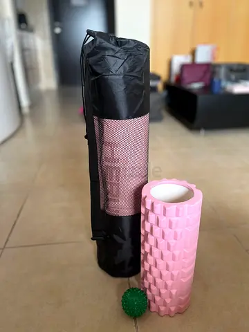 Yoga mat with carry bag + textured foam roller and spiky massage ball
