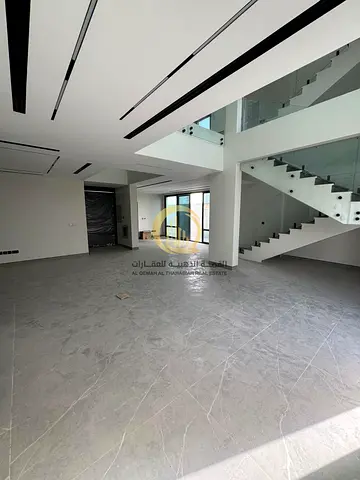 للبيع فيلا مميزة في مزيرعة B 🏡    💰 السعر: 2,200,000 درهم   مساحه الارض 3272 قدم  📐 مساحة البناء: 3600 قدم مربع   تصريح G +1+50%