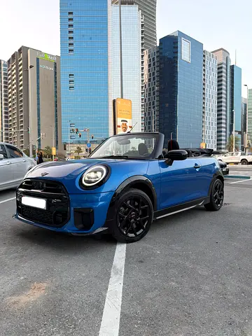 Mini Cooper S JCW Kit - GCC Specs - 3 Years Warranty - 3 Years Free Service. Free insurance  ti