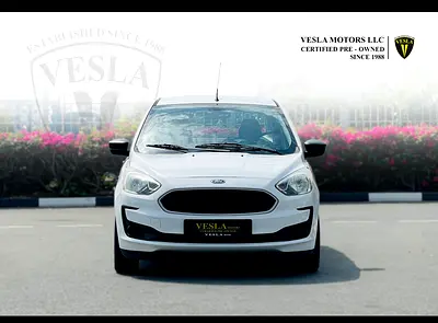 UNLIMITED MILEAGE WARRANTY / SEDAN + BLUETOOTH + USB + POWER LOCKS / IN HOUSE FINANCE-1