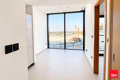 Mid Floor | Lagoon View | Bright Unit
