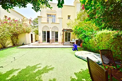 Type 3E Lake view Directly on pool and park 3 beds
