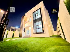 Villa for sale, corner lot on two streets, very distinctive finishing, close to all services, with a