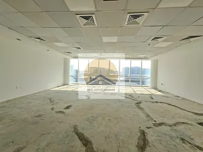 Chiller free Office 895 Sqft With 135k Rent port Saeed